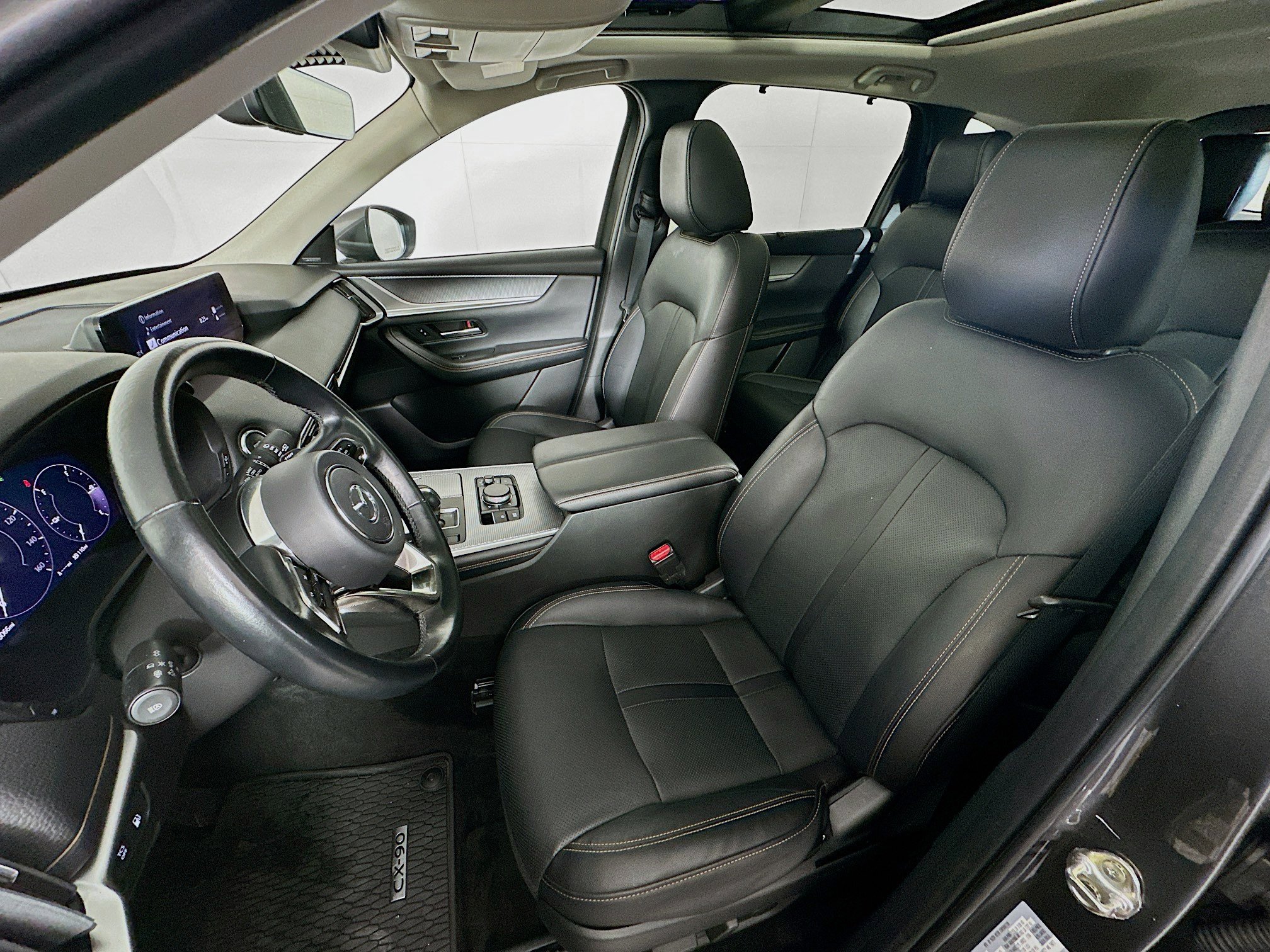 Used 2024 MAZDA CX-90 Plug-In Hybrid w/ Premium Pkg image 13