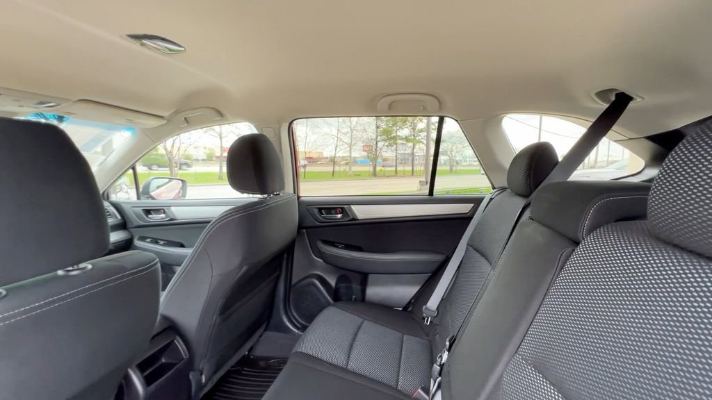 Used 2017 Subaru Outback 2.5i Premium image 35