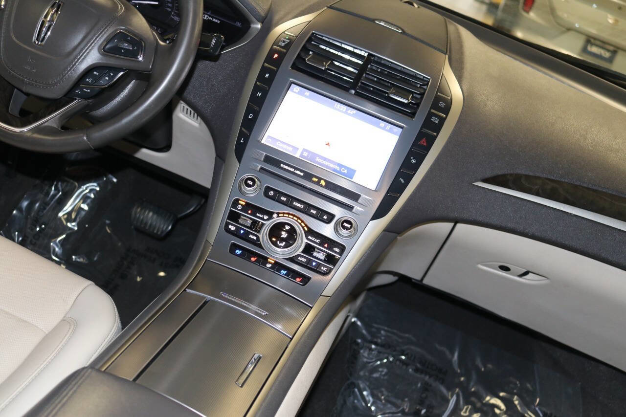 Used 2020 Lincoln MKZ Reserve w/ Elements Package image 21