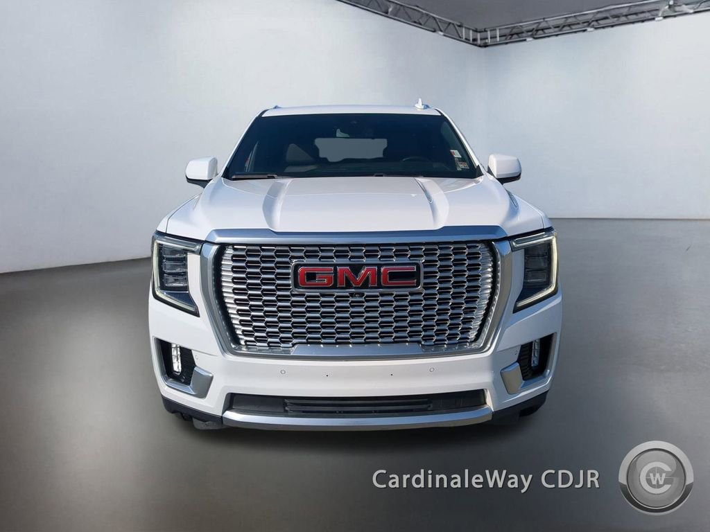 Used 2023 GMC Yukon Denali image 2