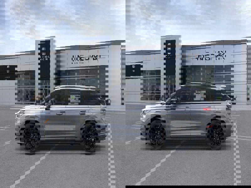 New 2026 Lincoln Corsair Premiere image 3