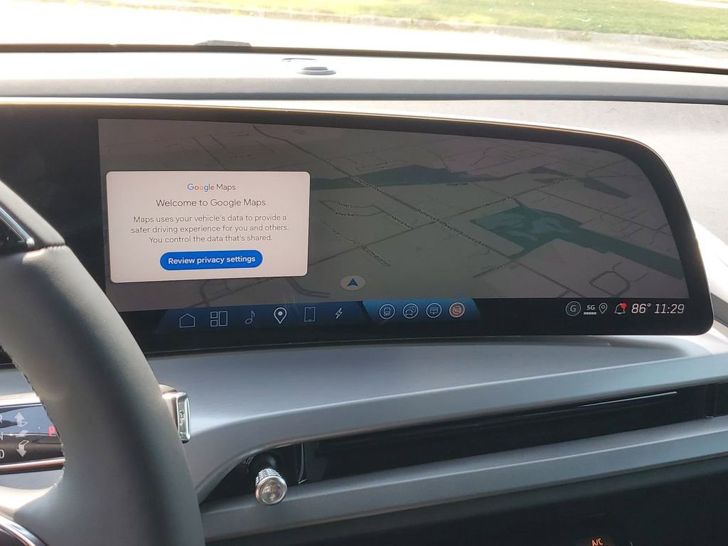 New 2026 Cadillac Vistiq Luxury image 14