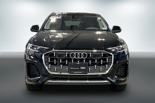 Used 2025 Audi Q8 Premium Plus AWD/4WD image 3