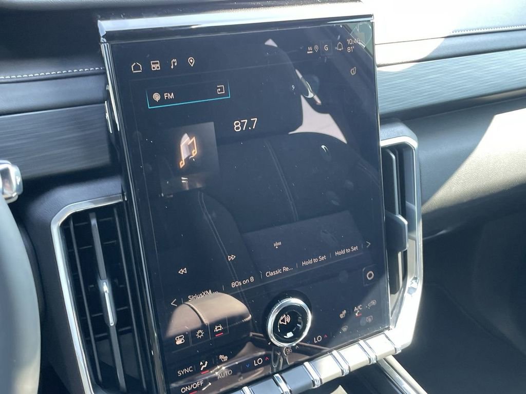 New 2026 GMC Acadia Elevation image 19