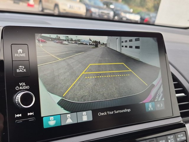 Used 2026 Honda Odyssey EX-L image 13