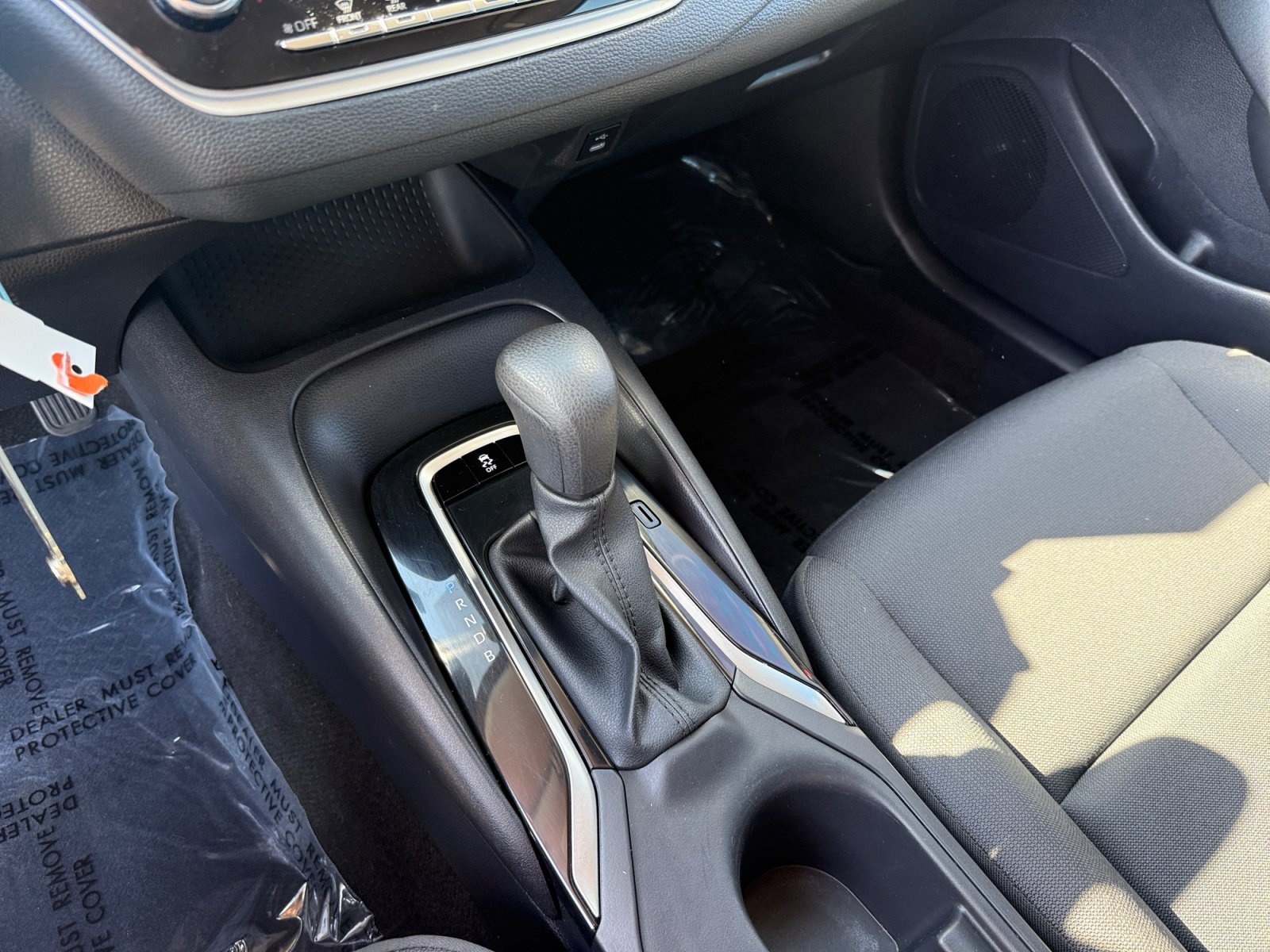 Used 2025 Toyota Corolla LE FWD image 13