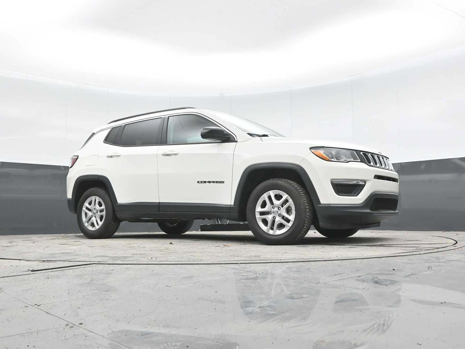 Used 2020 Jeep Compass Sport w/ Tech Group image 28