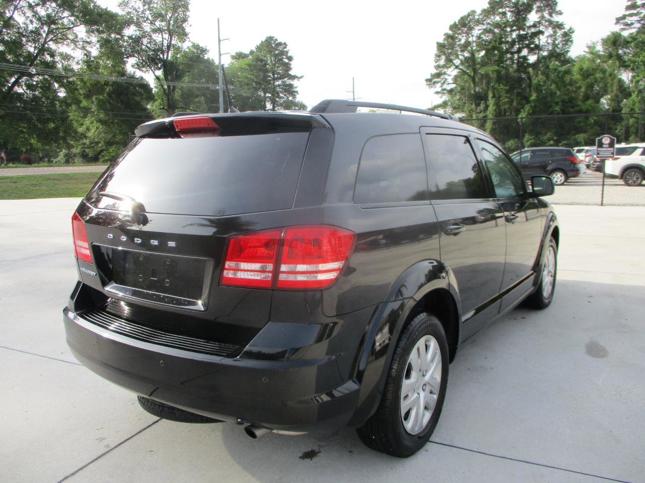 Used 2020 Dodge Journey SE FWD image 23