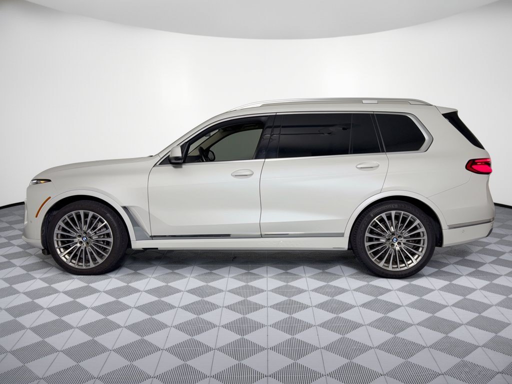 Certified 2023 BMW X7 xDrive40i w/ Premium Package AWD/4WD image 2