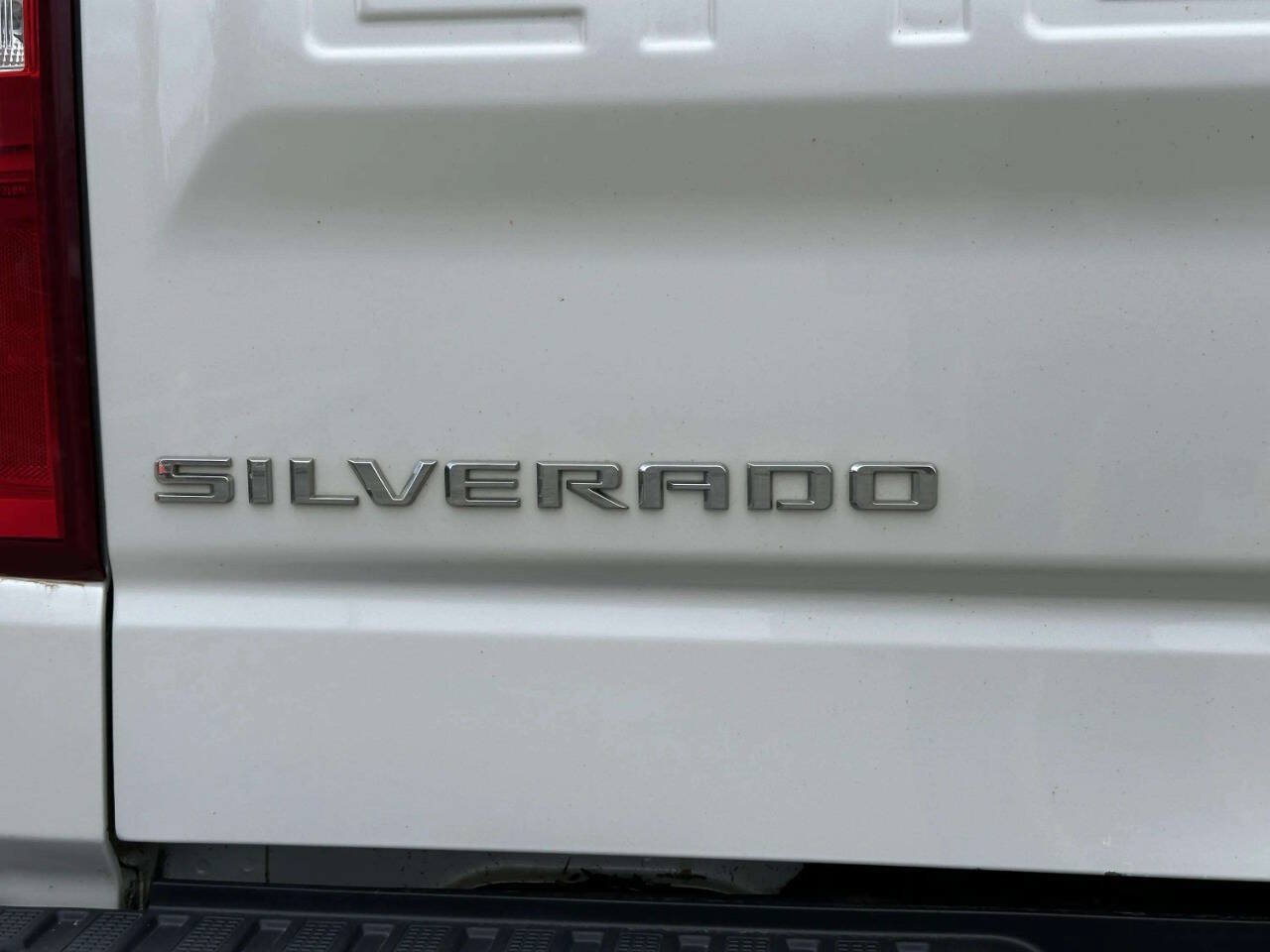 Used 2020 Chevrolet Silverado 1500 LTZ w/ Z71 Off-Road Package AWD/4WD image 39