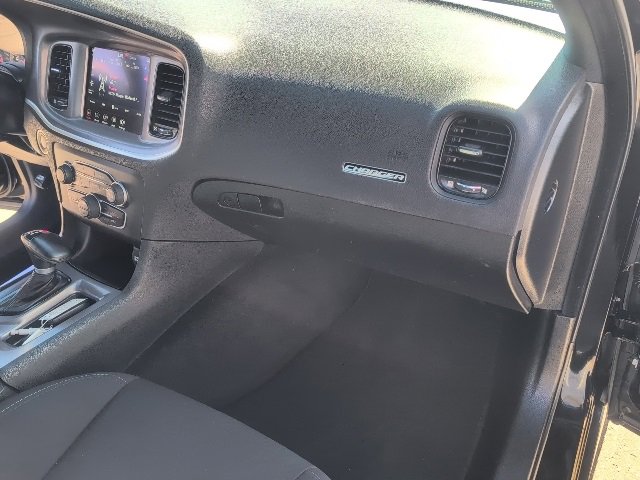Used 2022 Dodge Charger R/T w/ Blacktop Package image 38