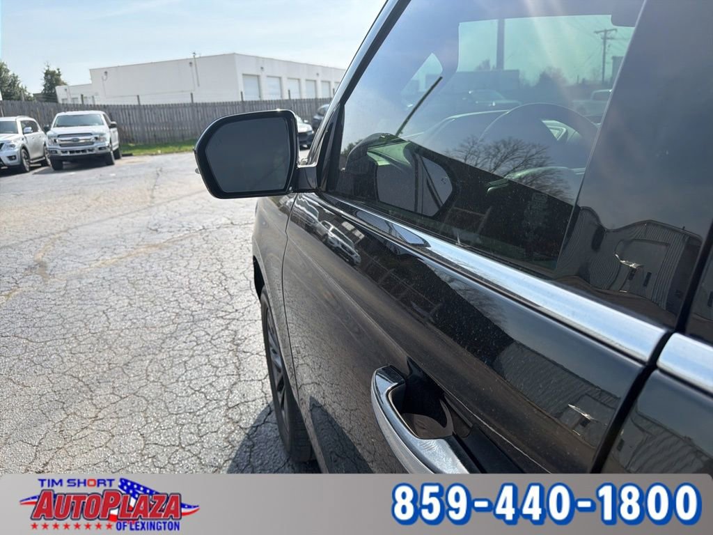 Used 2020 Ford Expedition Limited image 39