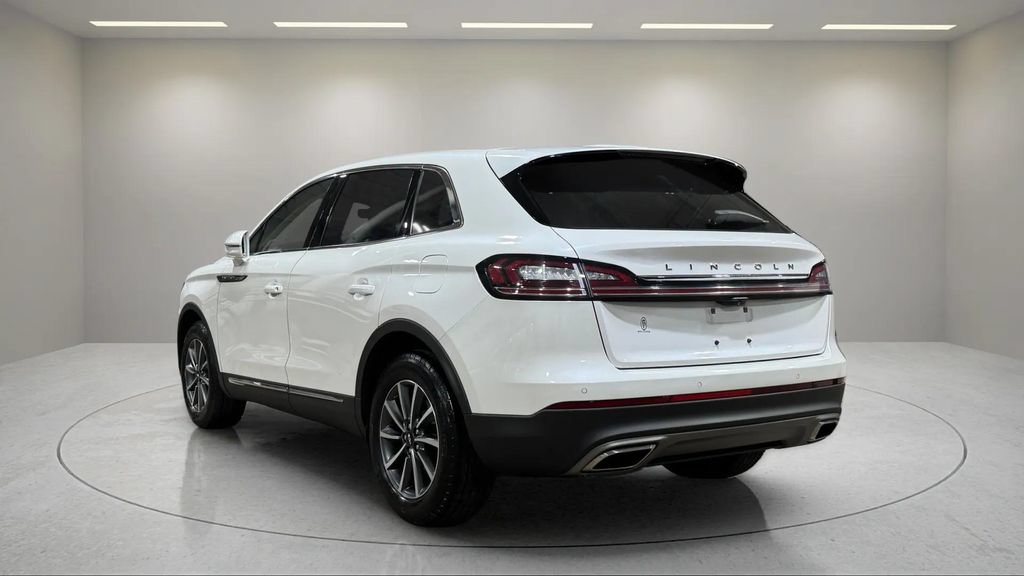 Certified 2022 Lincoln Nautilus FWD image 13