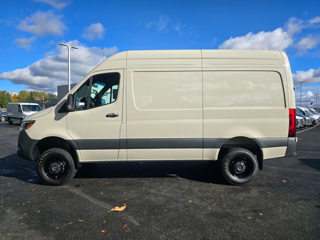 New 2026 Mercedes-Benz Sprinter 2500 image 3