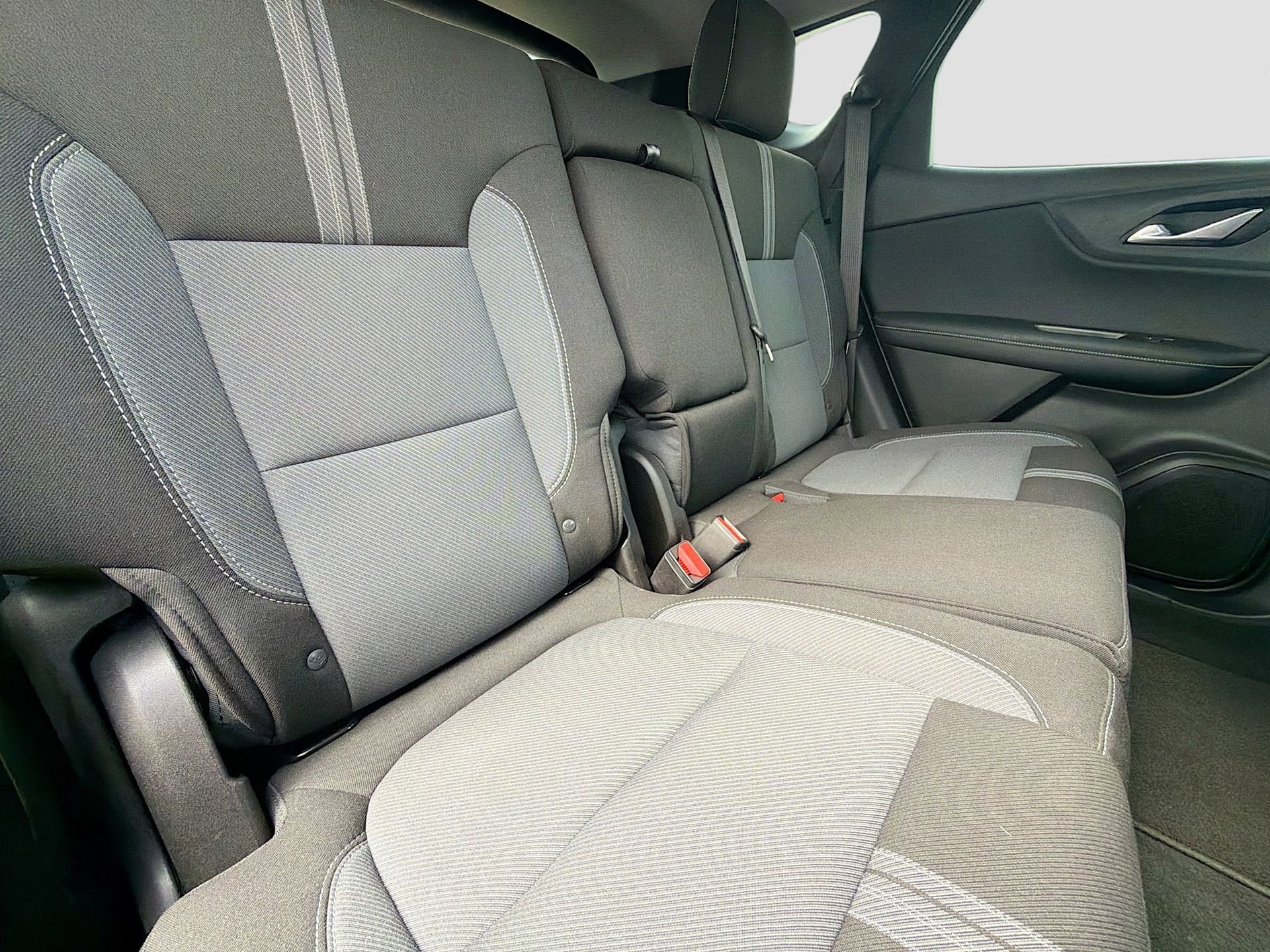 Used 2023 Chevrolet Blazer LT w/ Convenience Package image 32