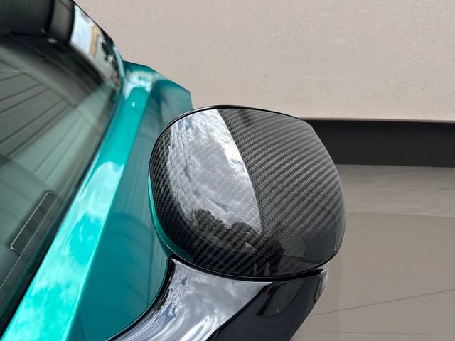Used 2025 Aston Martin V8 Vantage Coupe RWD image 8