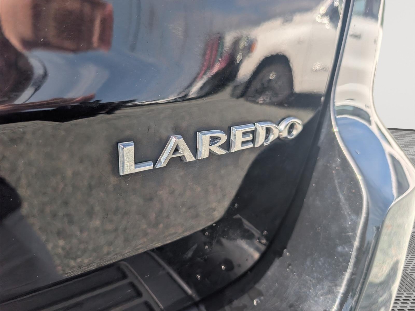 Used 2021 Jeep Grand Cherokee Laredo AWD/4WD image 11