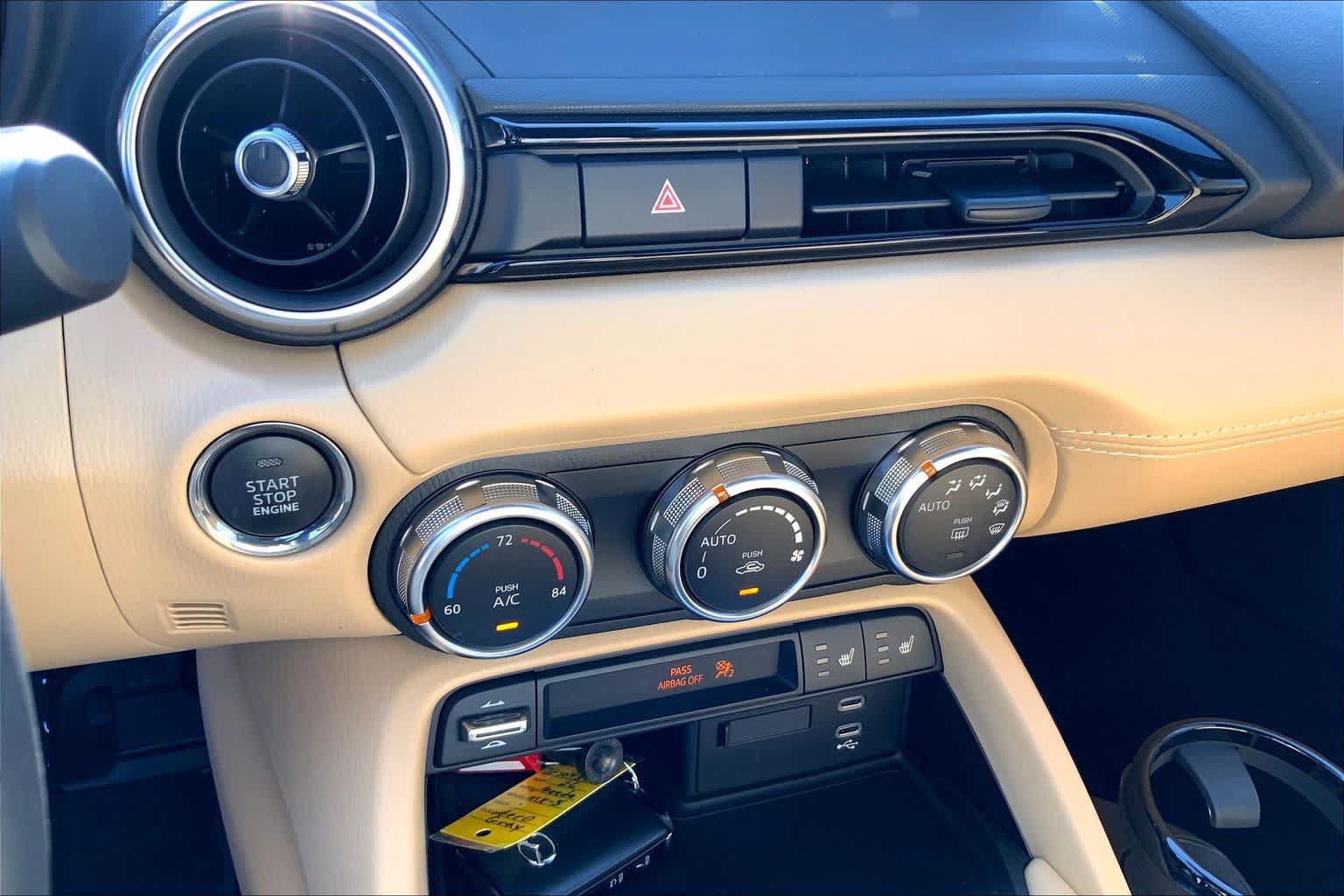 New 2026 MAZDA MX-5 Miata RF Grand Touring RWD image 19