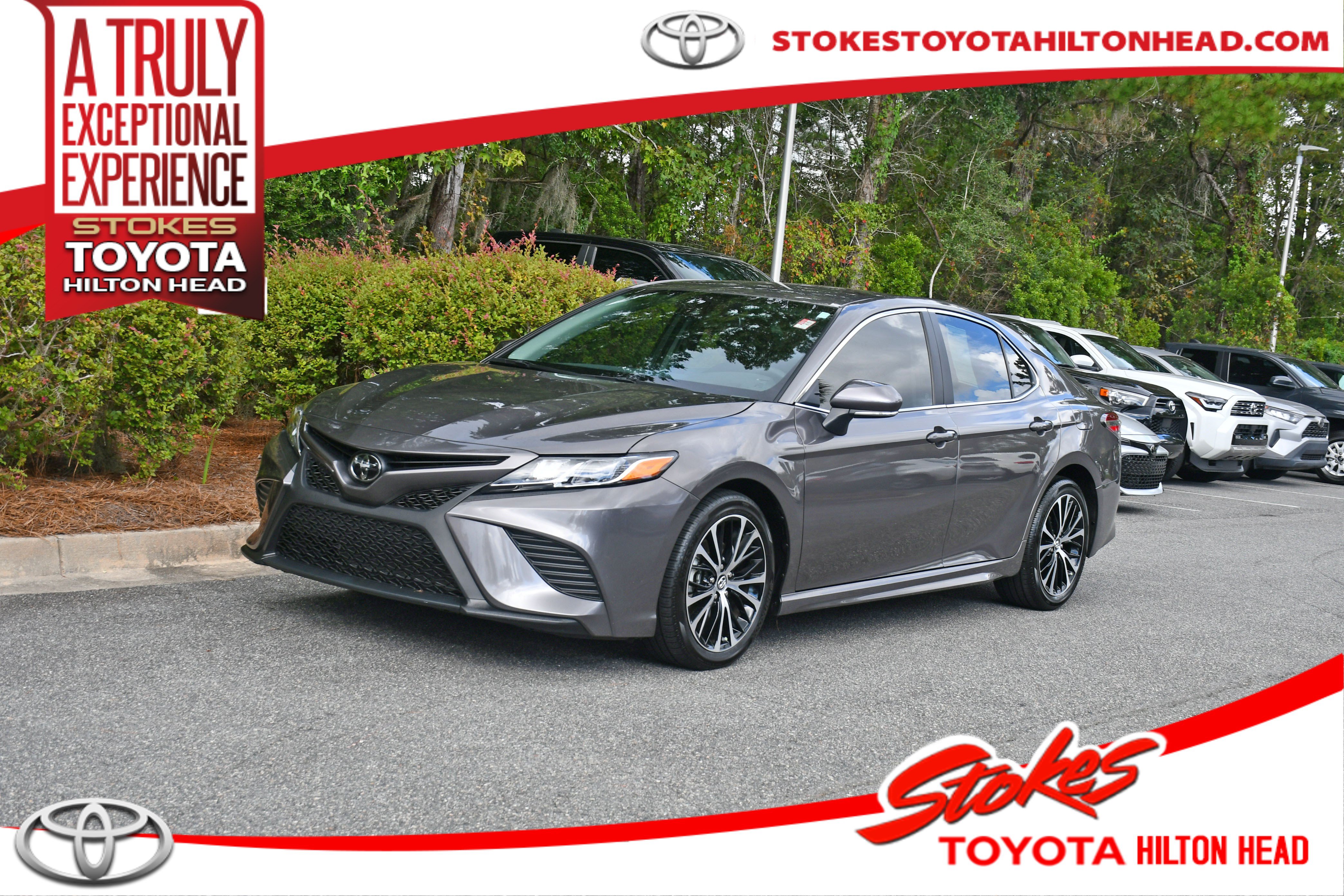 Used 2020 Toyota Camry SE w/ Convenience Package FWD image 1