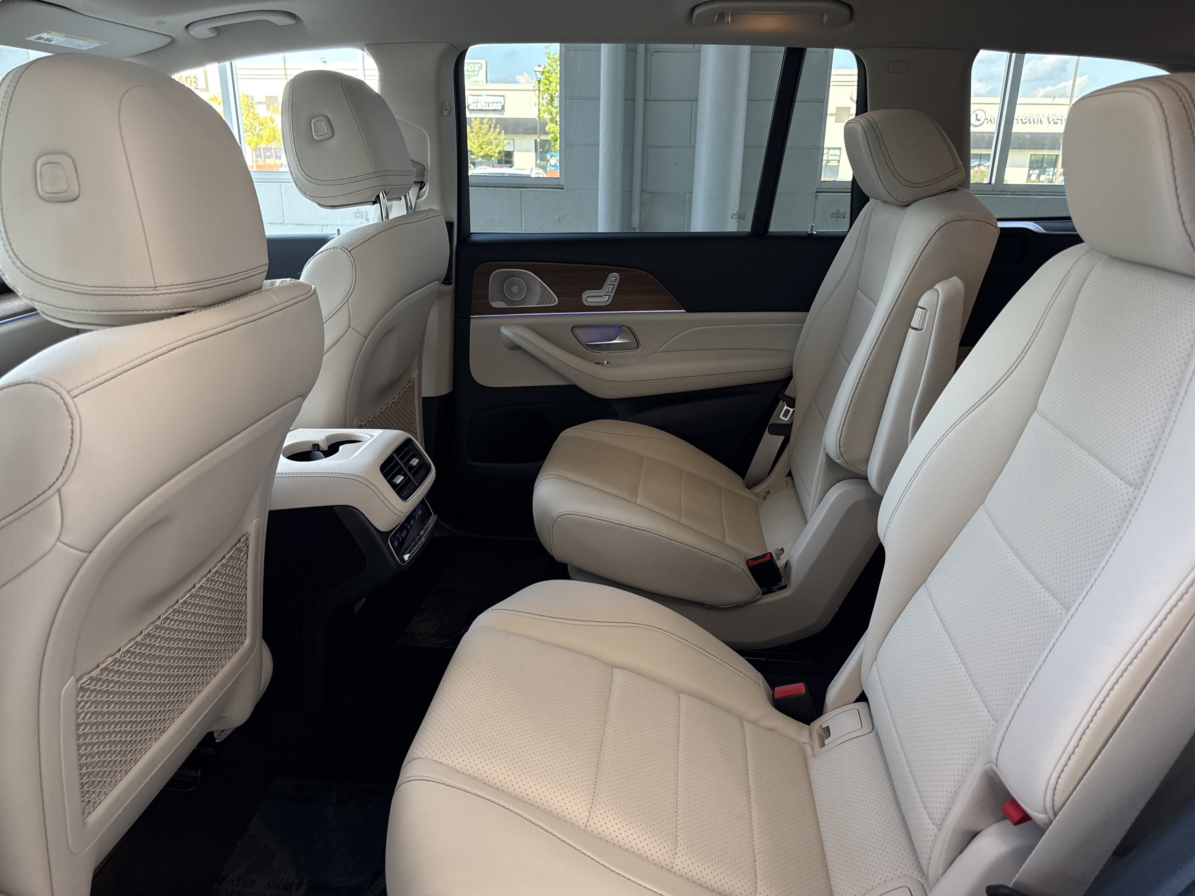 Certified 2025 Mercedes-Benz GLS 450 4MATIC image 5