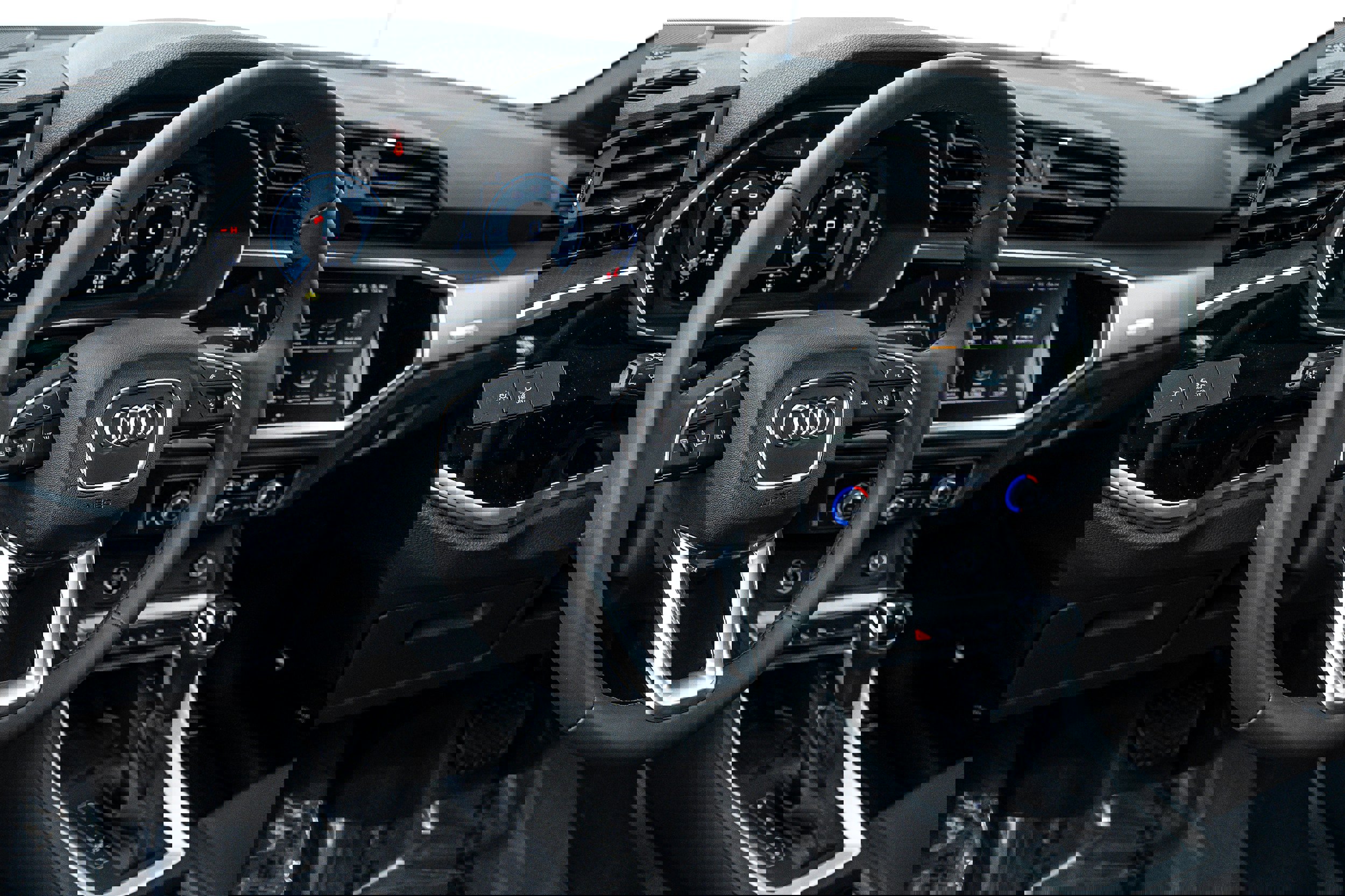 New 2025 Audi Q3 2.0T Premium image 9