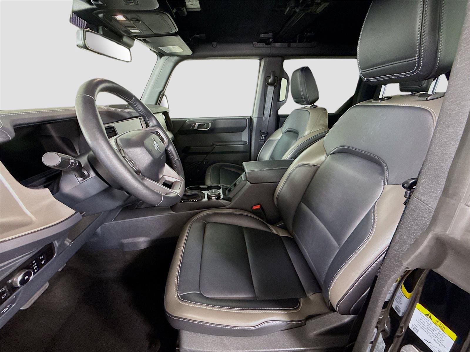 Used 2025 Ford Bronco Outer Banks AWD/4WD image 15