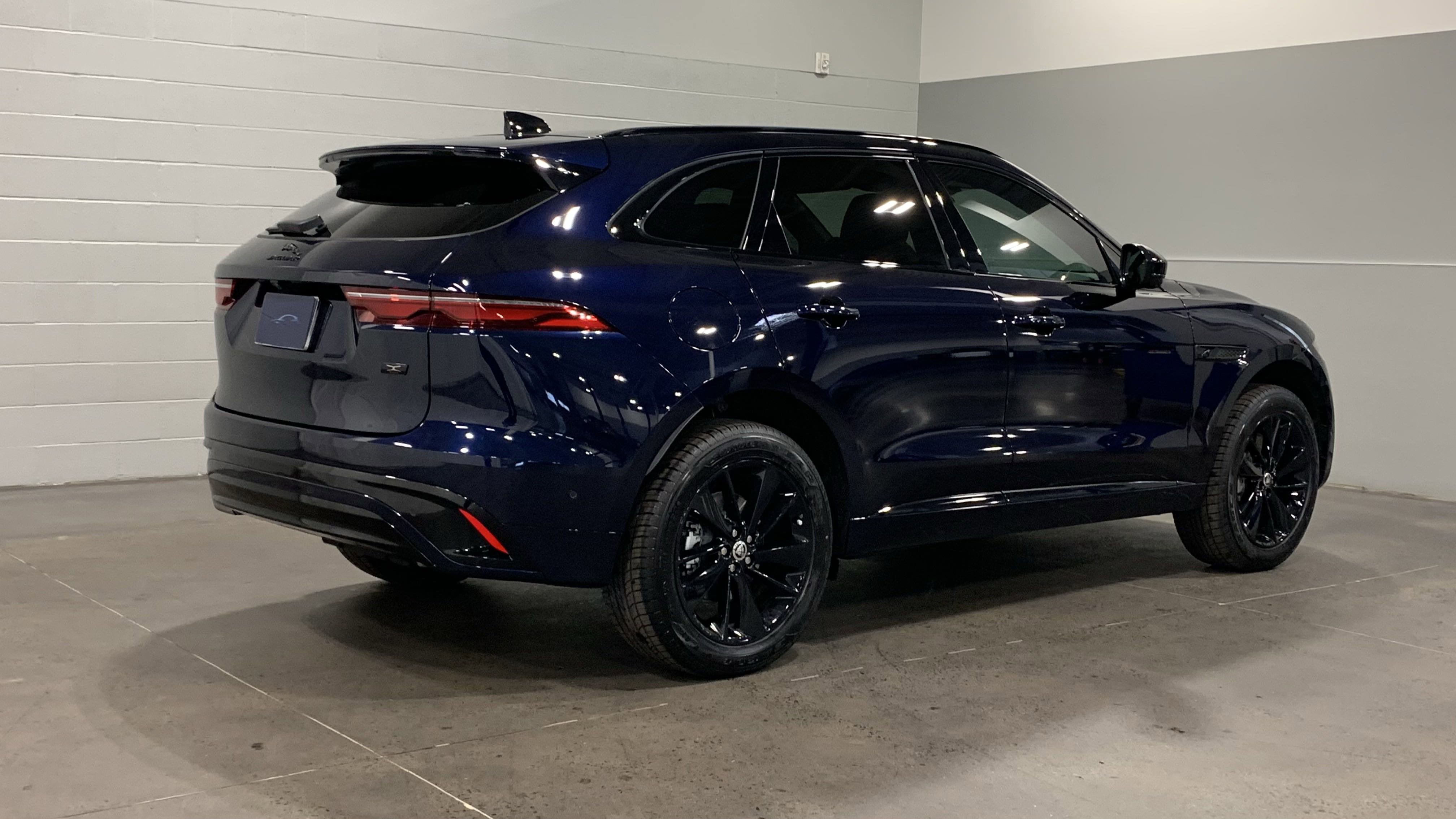 Used 2026 Jaguar F-PACE R-Dynamic S image 2