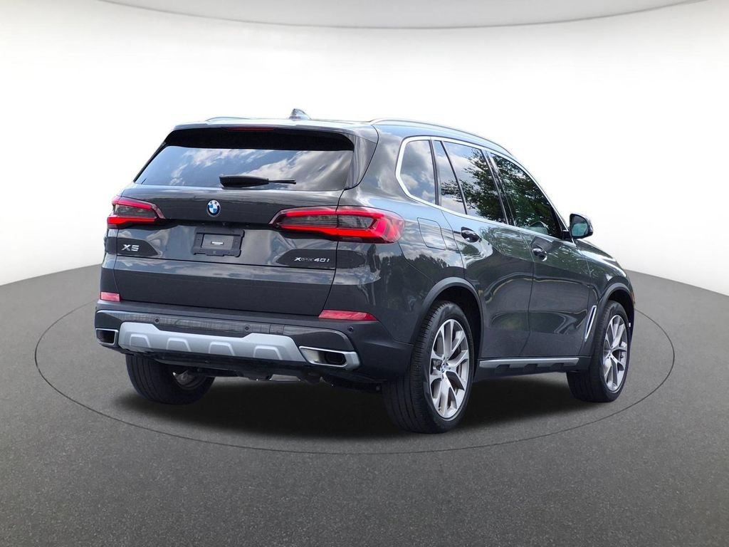 Used 2023 BMW X5 xDrive40i AWD/4WD image 5
