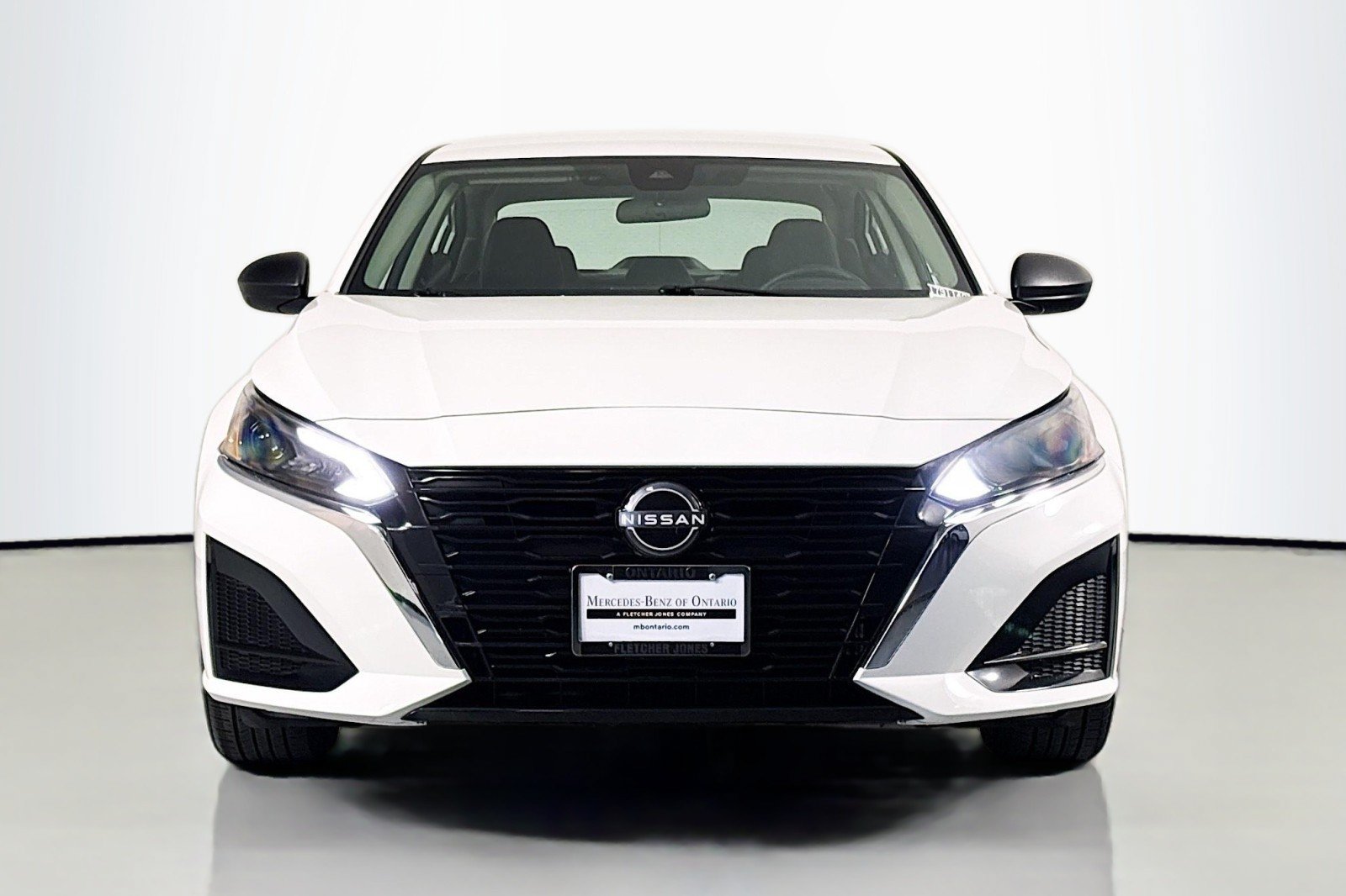 Used 2025 Nissan Altima 2.5 S FWD image 3