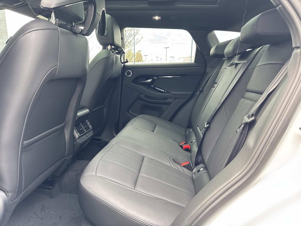 New 2026 Land Rover Range Rover Evoque Dynamic SE image 12