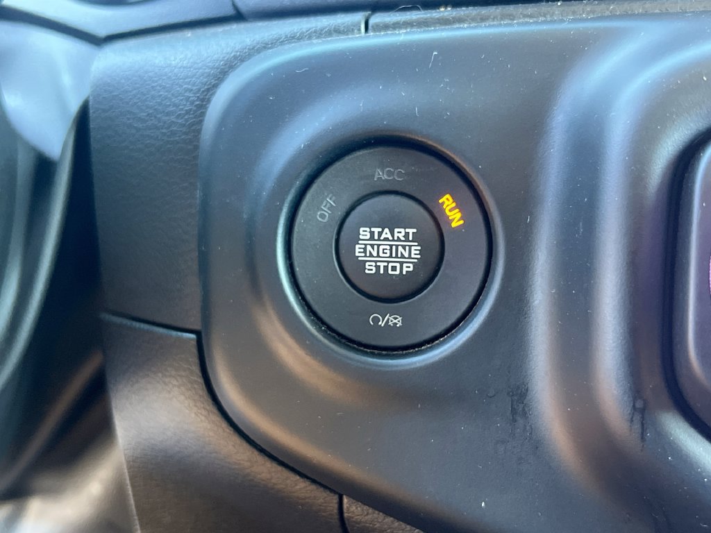 Used 2023 Jeep Gladiator Mojave w/ LED Lighting Group AWD/4WD image 36