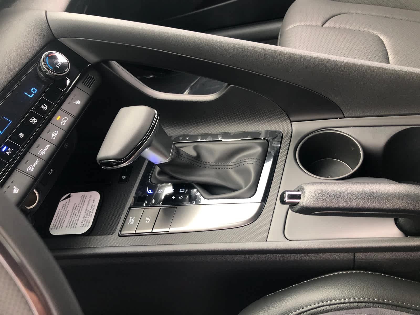 New 2026 Hyundai Elantra SEL Sport FWD image 17