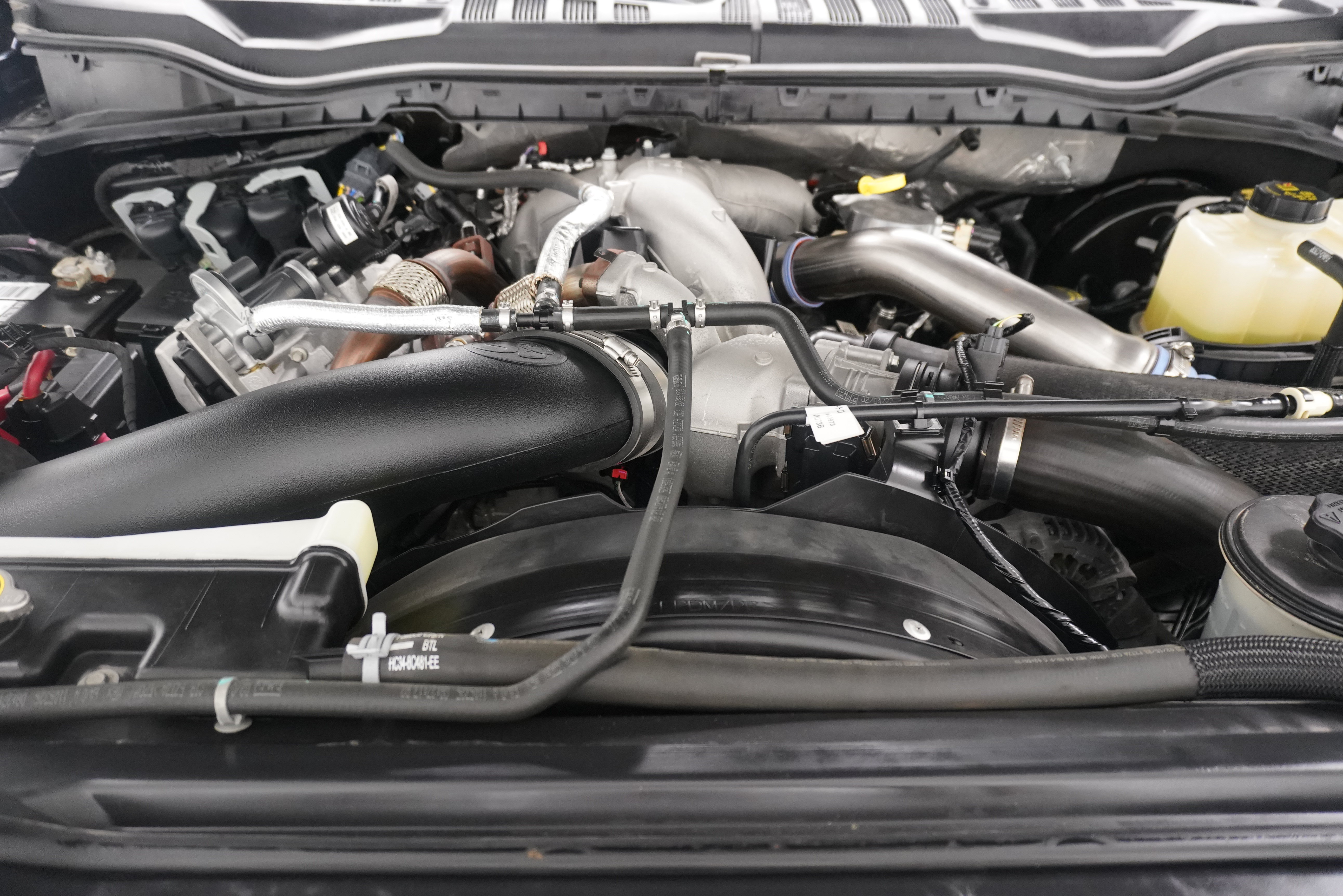 Used 2022 Ford F250 Lariat w/ Tremor Off-Road Package AWD/4WD image 39