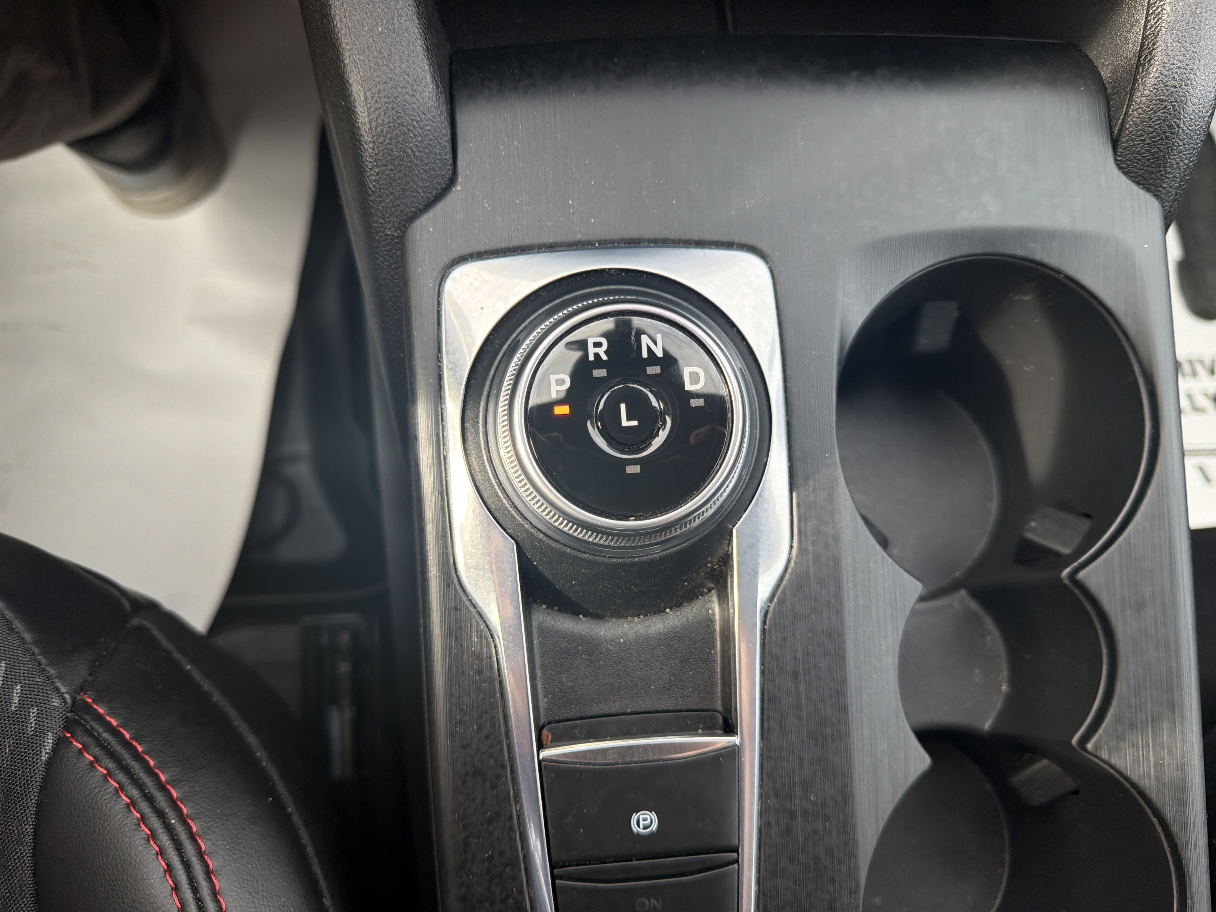 Used 2025 Ford Escape ST-Line w/ Tech Pack #1 image 23