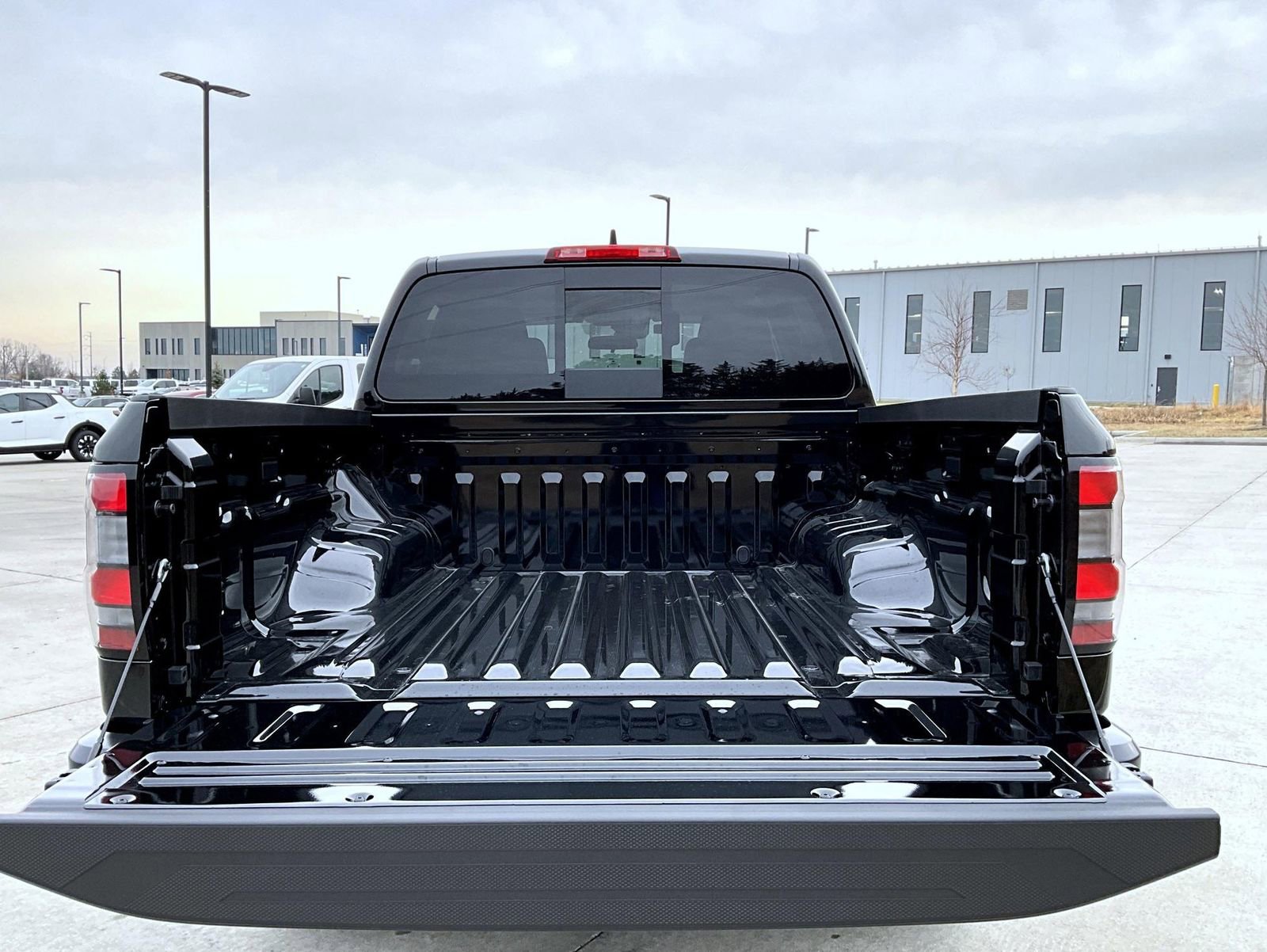 New 2026 Nissan Frontier S AWD/4WD image 9
