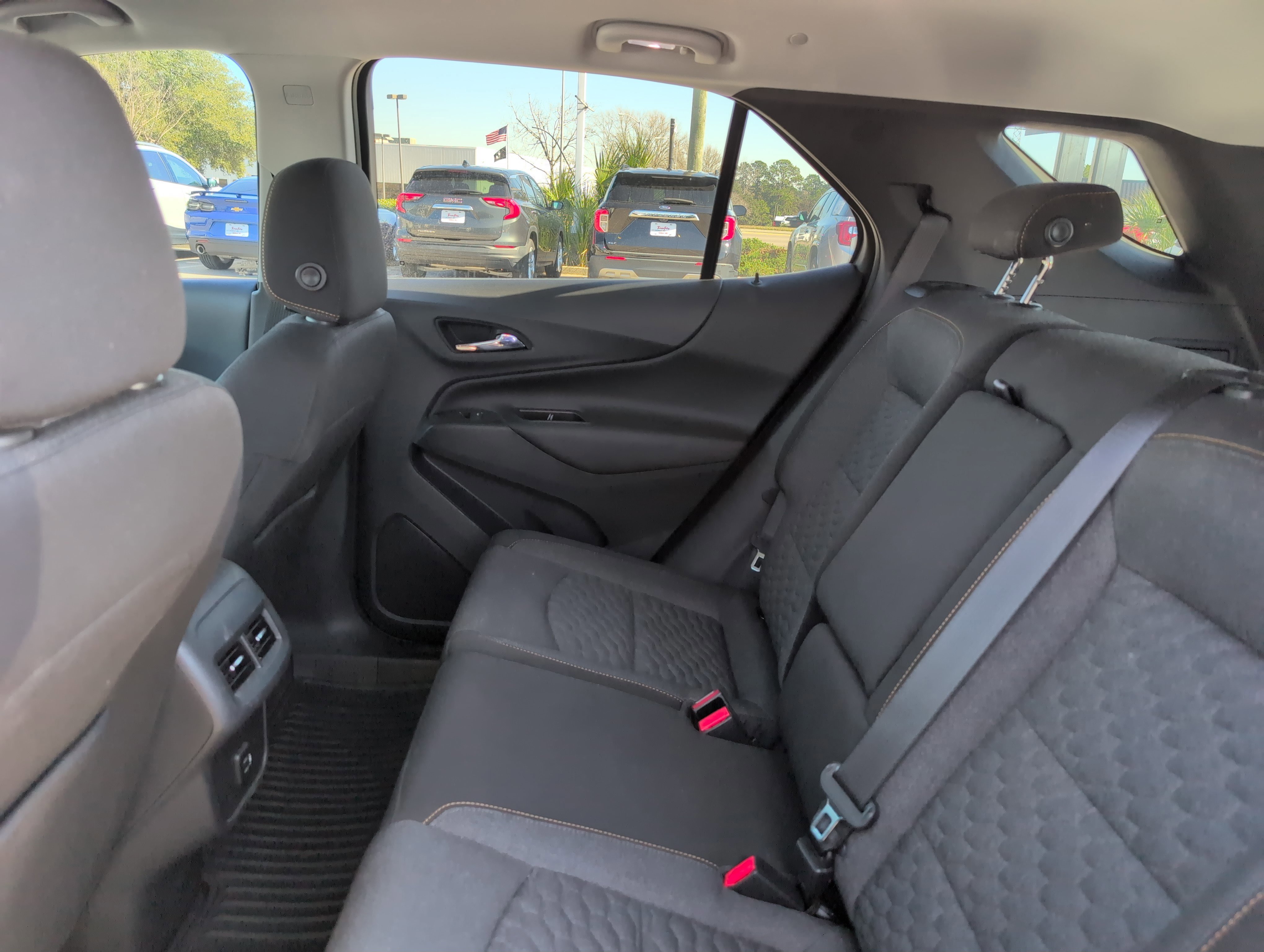 Used 2020 Chevrolet Equinox LT image 31