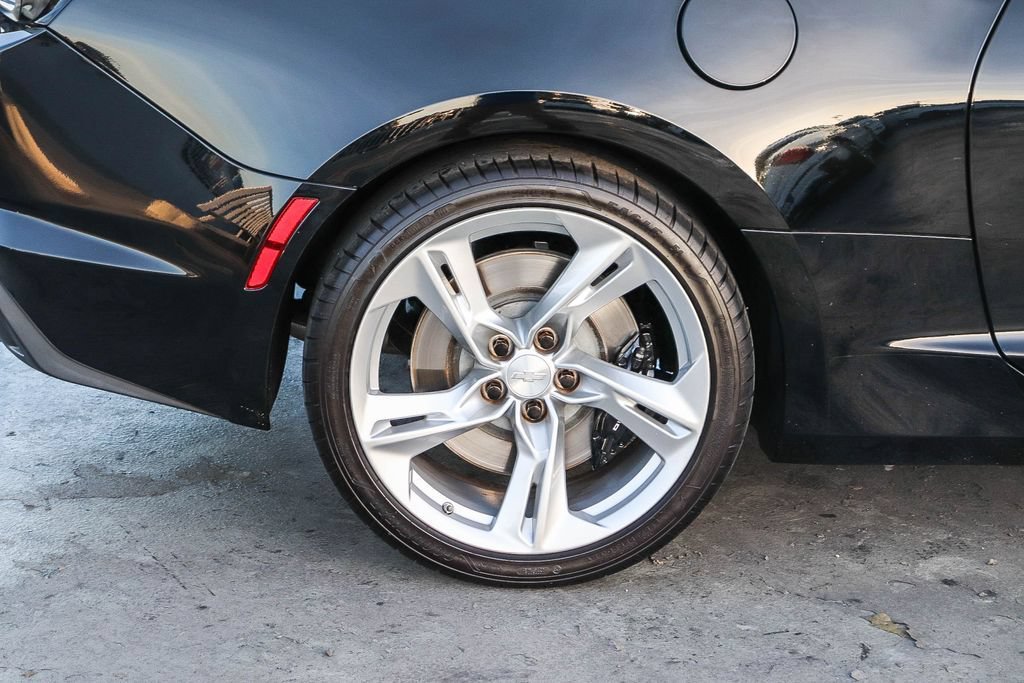 Used 2023 Chevrolet Camaro SS RWD image 12