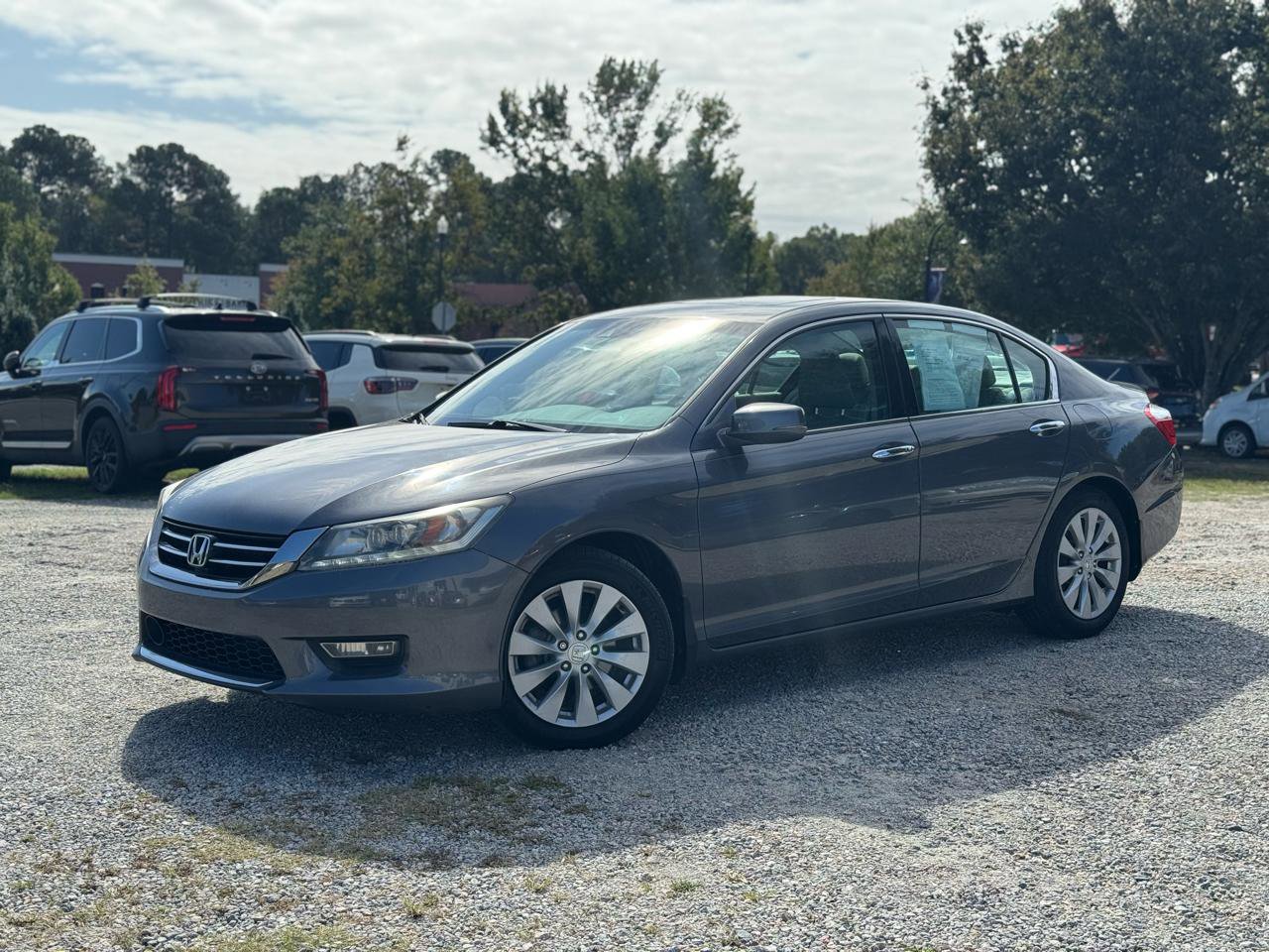 Used 2013 Honda Accord Touring image 1