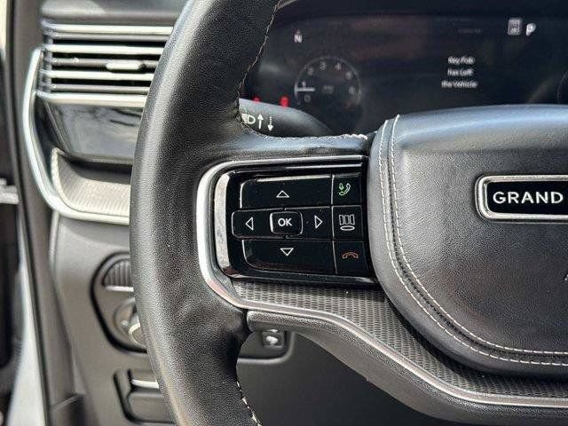 Used 2022 Jeep Grand Wagoneer Series II AWD/4WD image 18