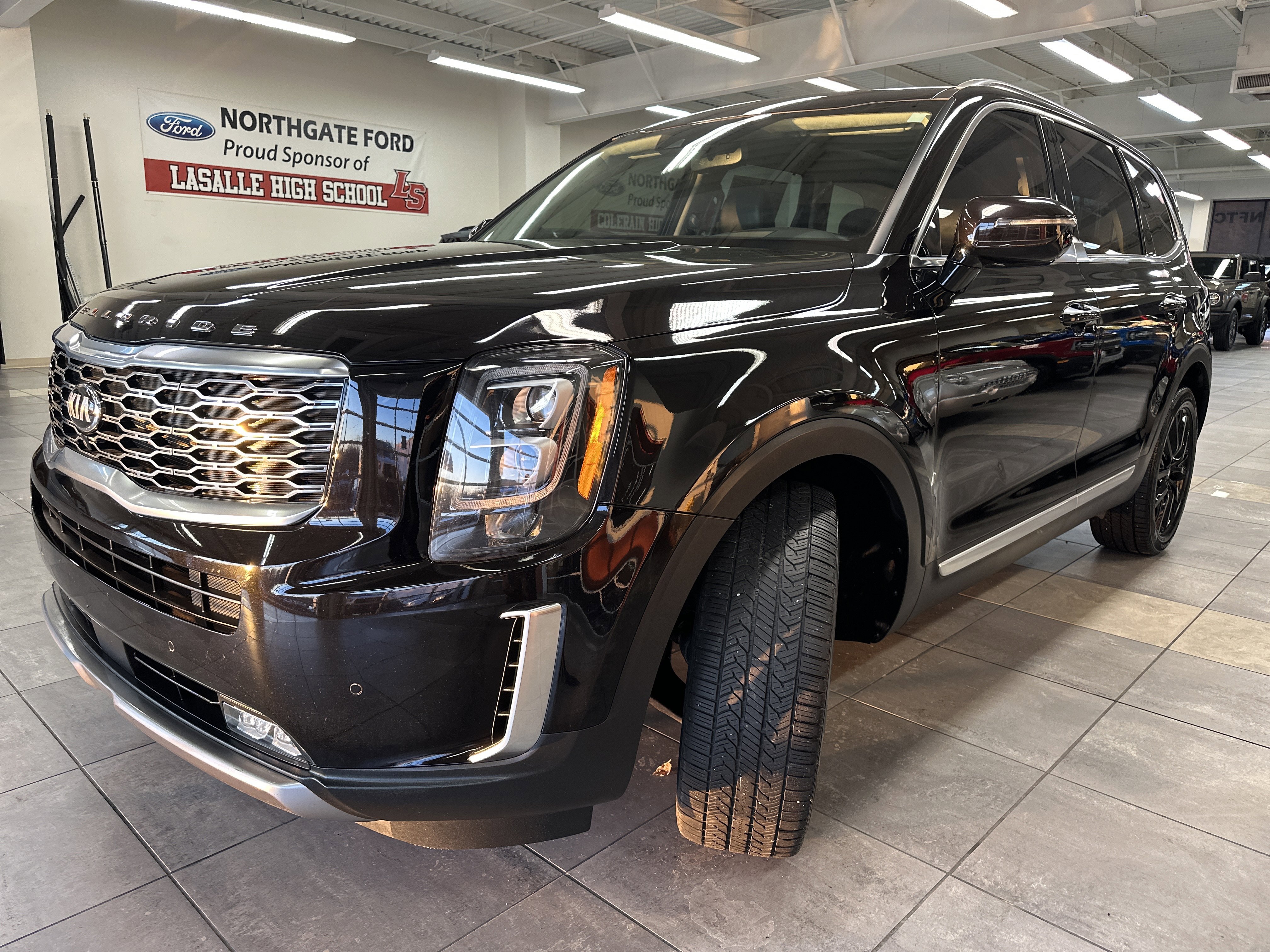 Used 2020 Kia Telluride SX w/ SX Prestige Package image 18