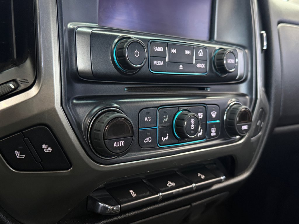 Used 2018 Chevrolet Silverado 1500 LT AWD/4WD image 20