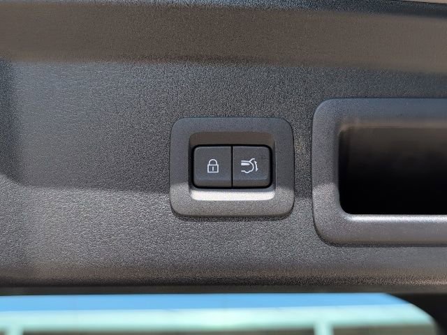 Used 2025 MAZDA CX-30 AWD 2.5 S w/ Premium Package image 17