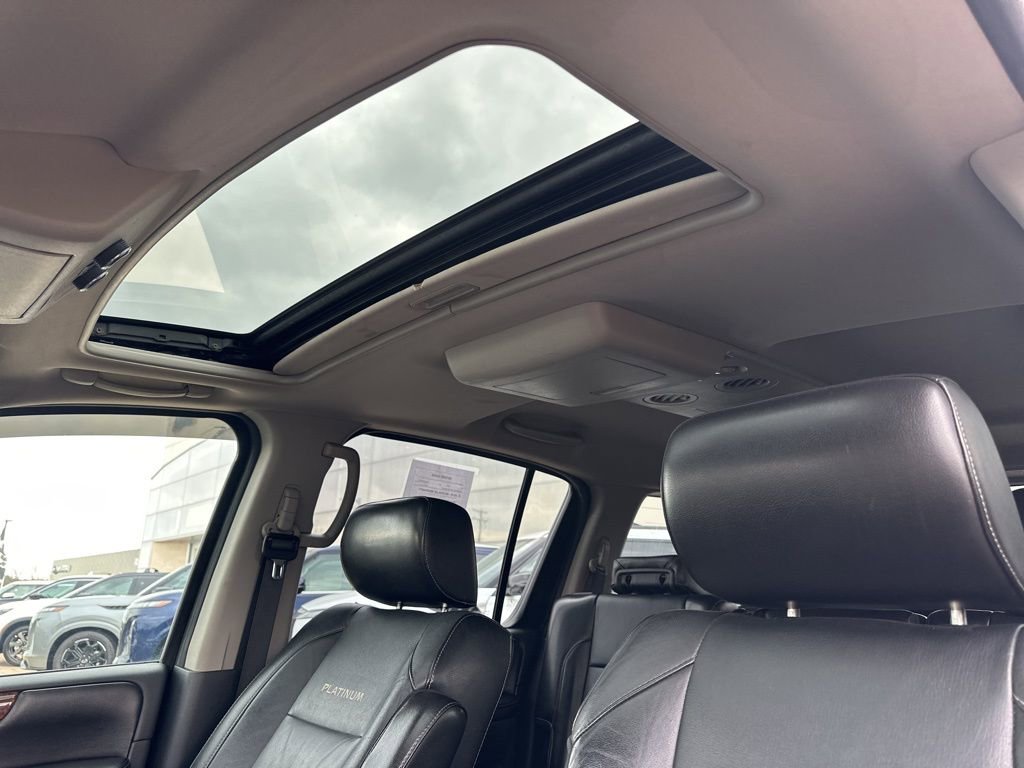 Used 2014 Nissan Armada 4WD image 8
