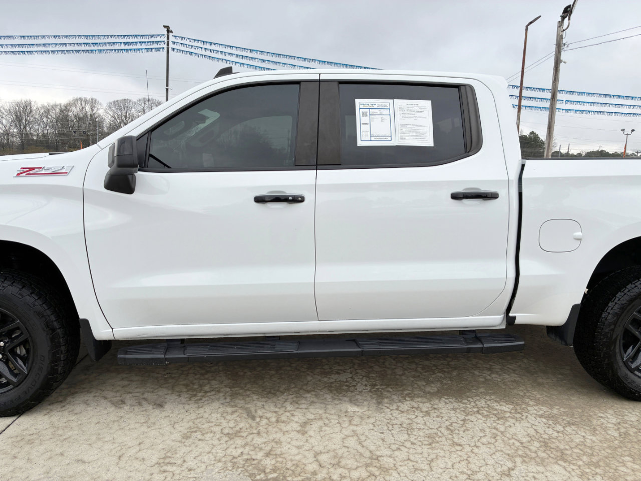 Used 2022 Chevrolet Silverado 1500 LT Trail Boss w/ Convenience Package II image 8
