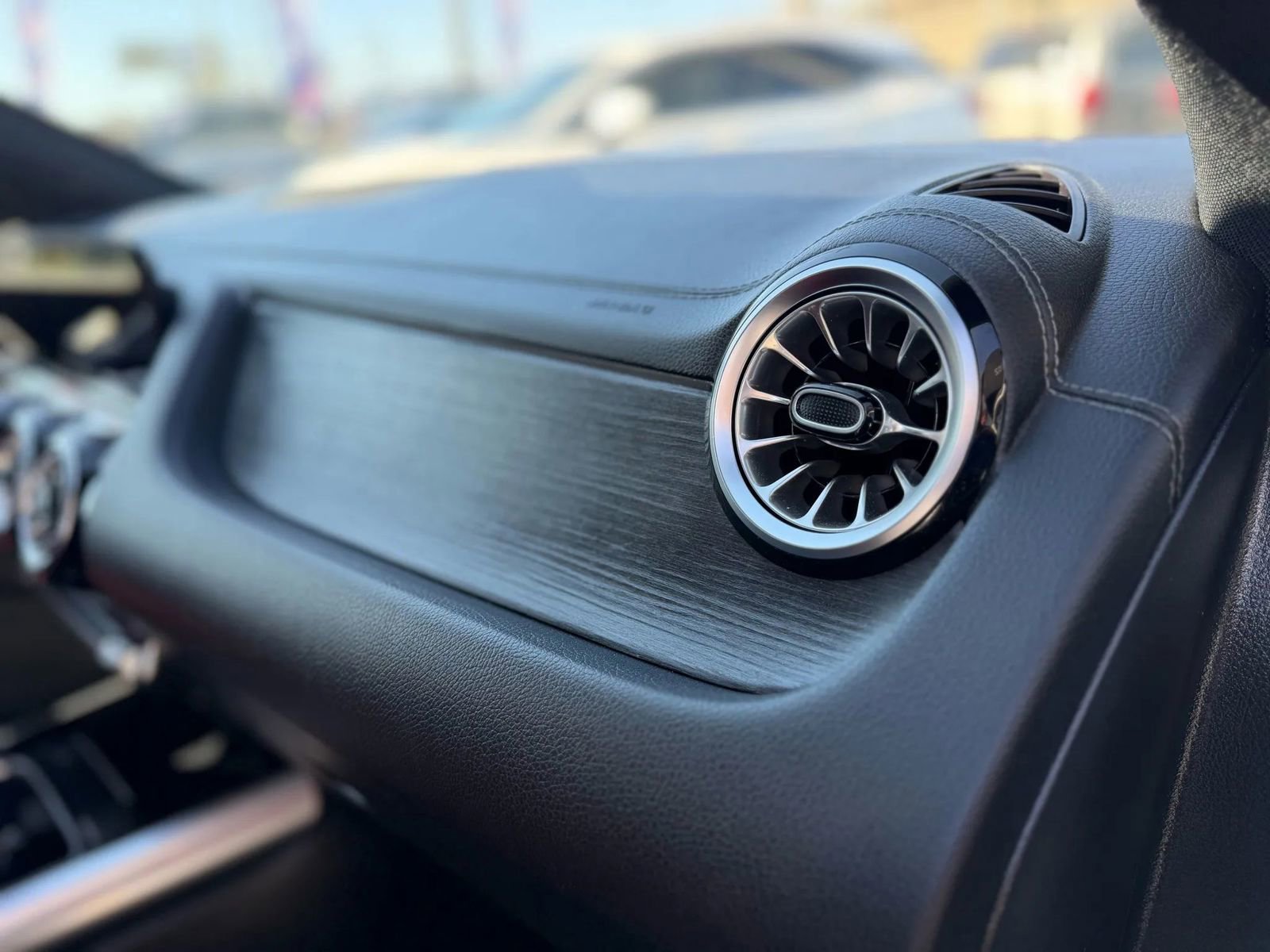 Used 2023 Mercedes-Benz GLA 250 4MATIC image 52