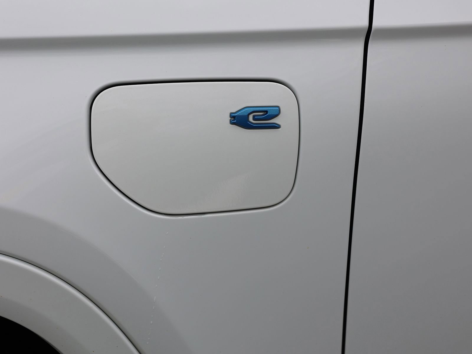 Used 2022 Jeep Grand Cherokee Overland w/ Advanced Protech Group III AWD/4WD image 9