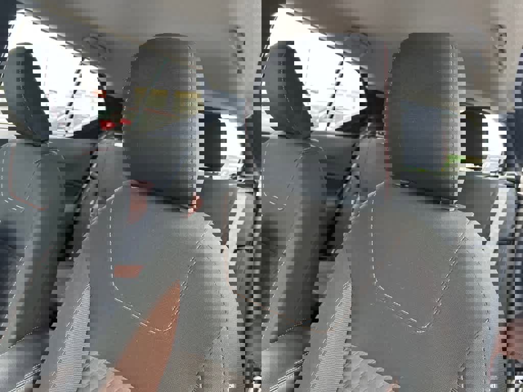 Used 2024 Nissan Kicks SR image 15