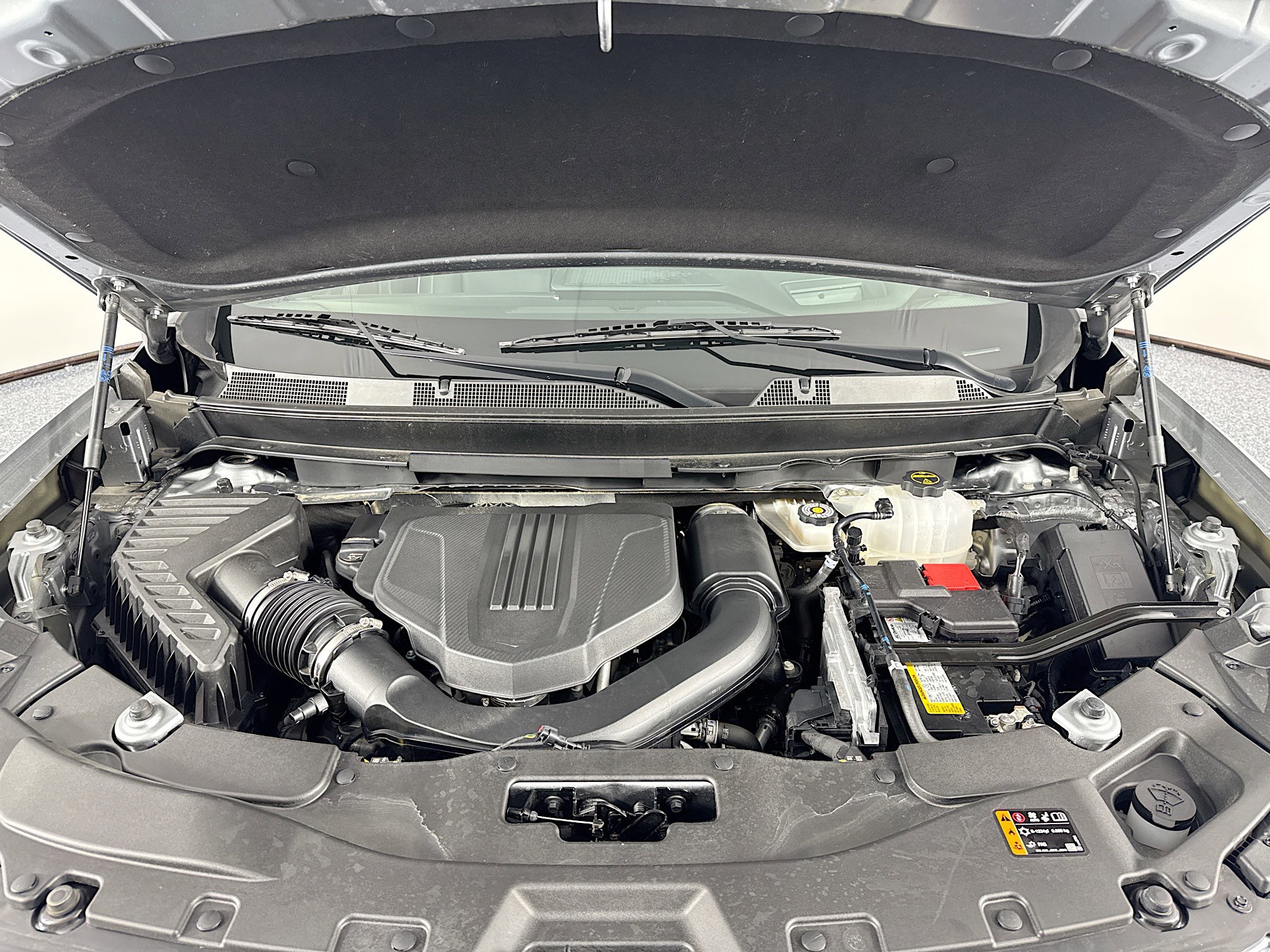 Used 2024 GMC Acadia Denali image 33