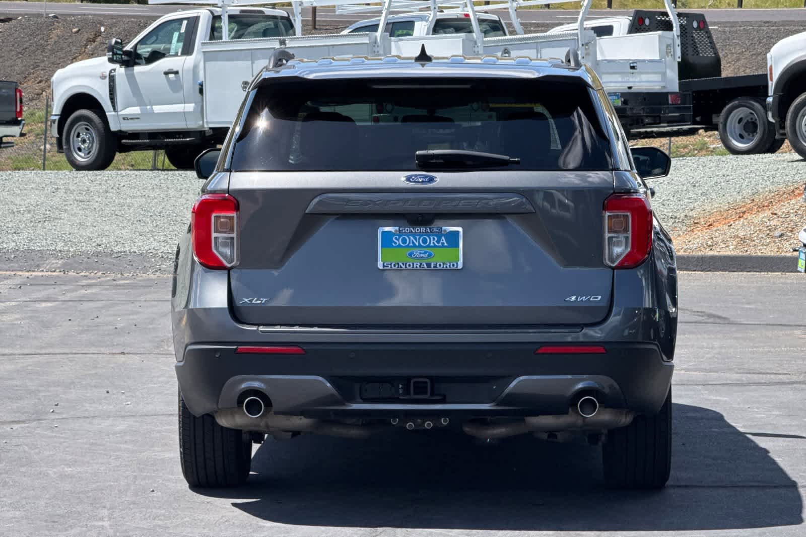Used 2023 Ford Explorer XLT w/ Equipment Group 202A AWD/4WD image 5