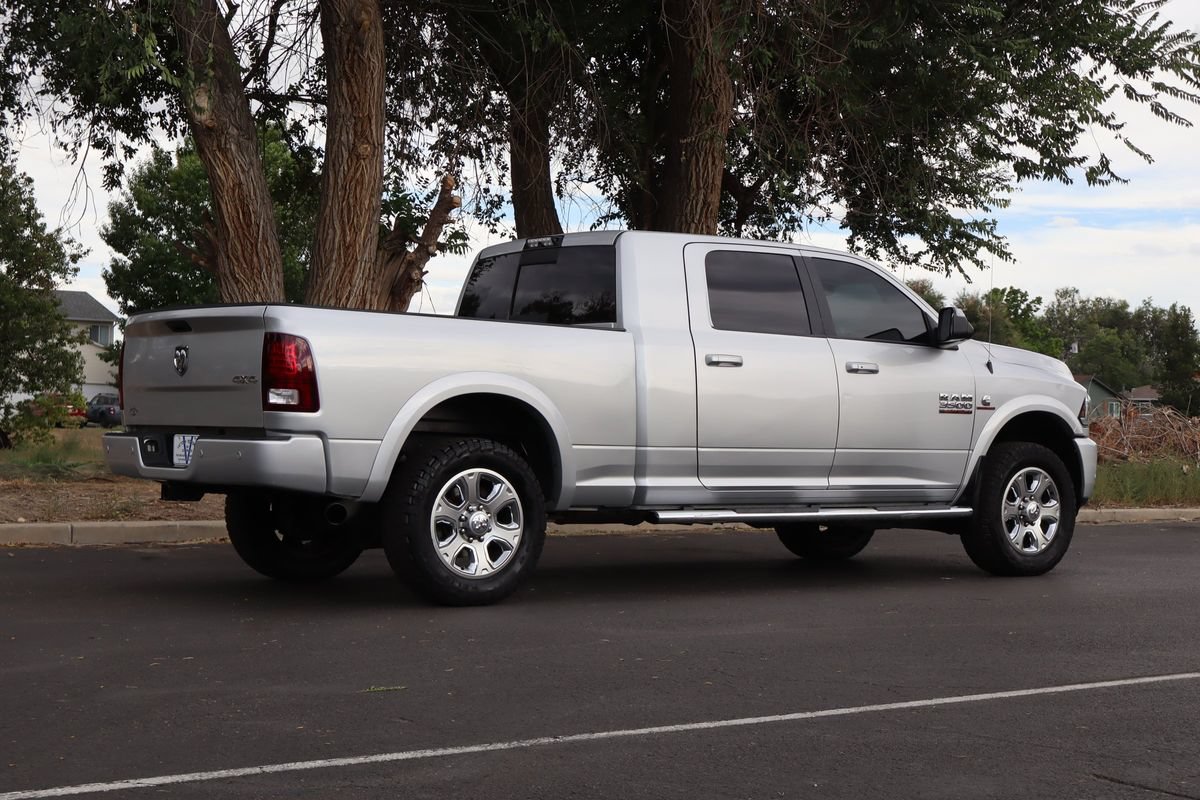 Used 2018 RAM 3500 Laramie w/ Sport Appearance Group AWD/4WD image 5